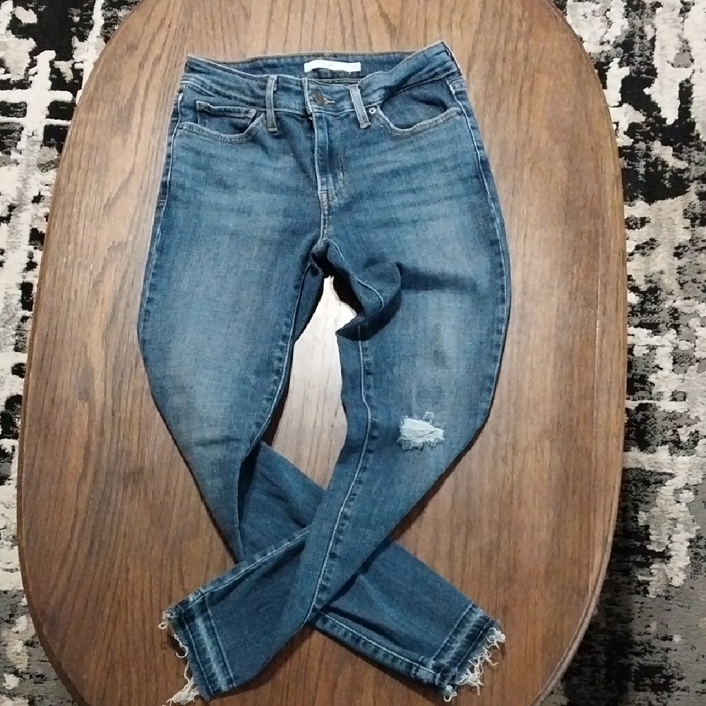 LEVI'S BLUE DENIM 711 SKINNY JEAN/25